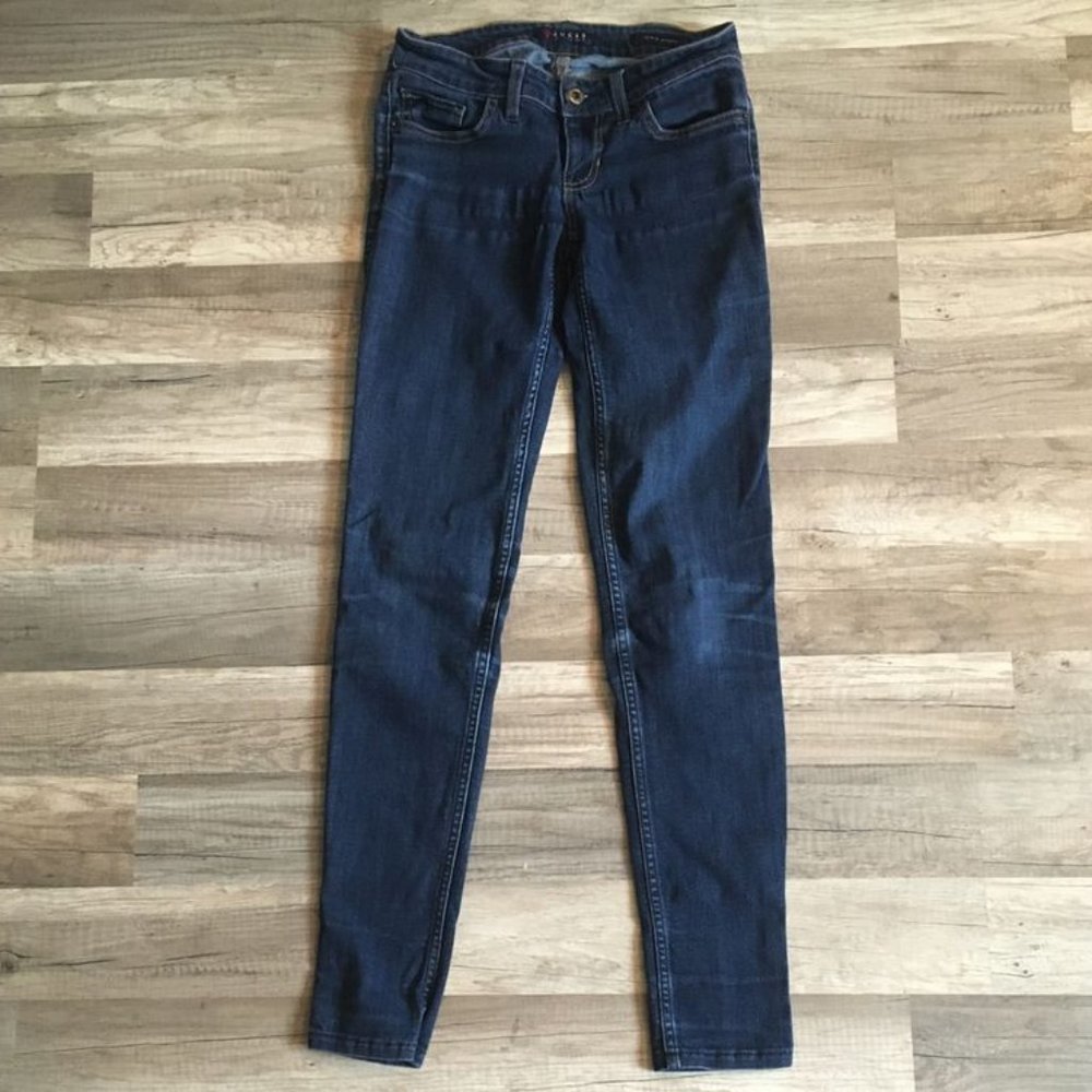 Guess Low-Rise Power Skinny Jeans sz 25
